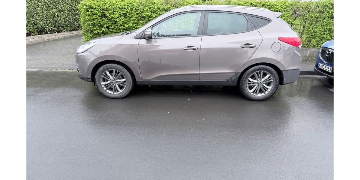 Hyundai ix35 108.000 km 9.250 &euro; Leverkusen 51373