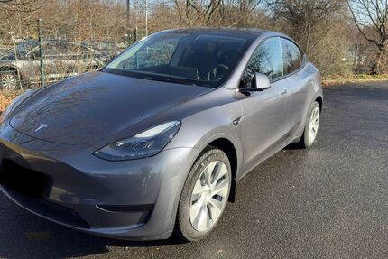Tesla Model Y 56.000 km 27.990 &euro; Düsseldorf 40223