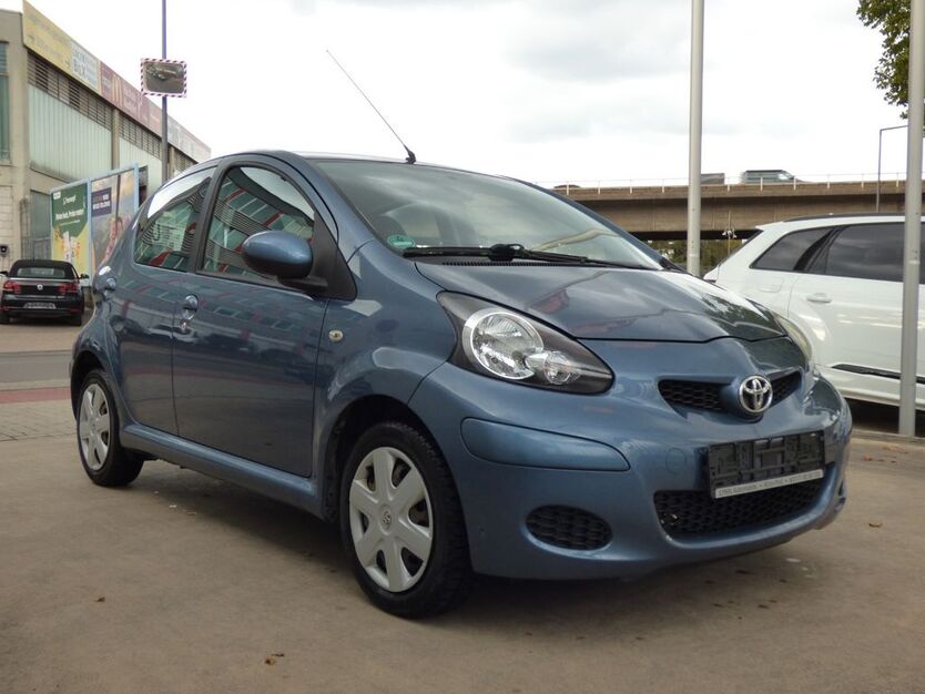 Aygo (X)