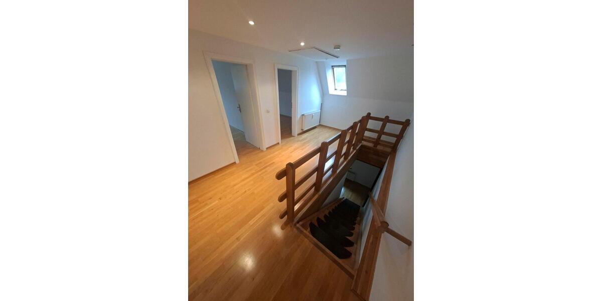 Maisonettenwohnung Mettmann - 5 Zimmer, 160 m&sup2;, 1.600&euro; | Angebot:27586661