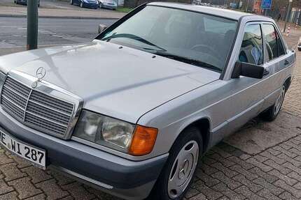 Mercedes-Benz 190 147.600 km 4.900 &euro; Neuss 41469