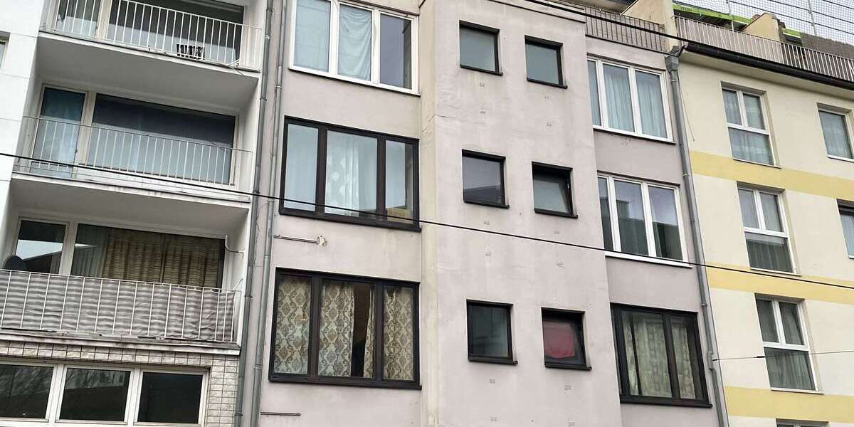 Einfamilienhaus Düsseldorf Stadtmitte - 28 Zimmer, 585 m&sup2;, 1.750.000&euro; | Angebot:24018109