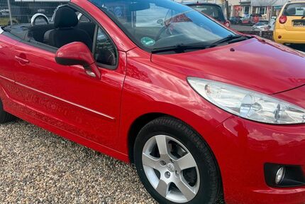 Peugeot 207 82.400 km 5.400 &euro; Leverkusen 51371