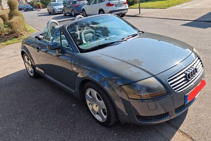 Audi TT 118.000 km 8.250 &euro; Köln 50829