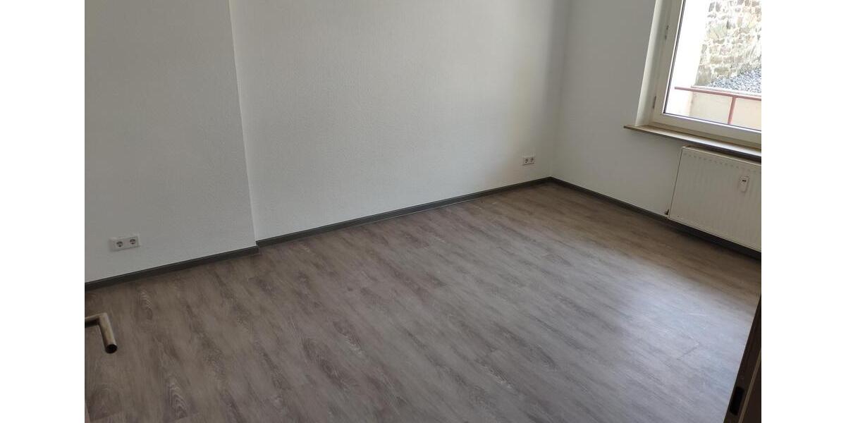 Erdgeschoßwohnung Wuppertal Elberfeld - 1 Zimmer, 30 m&sup2;, 330&euro; | Angebot:24703849