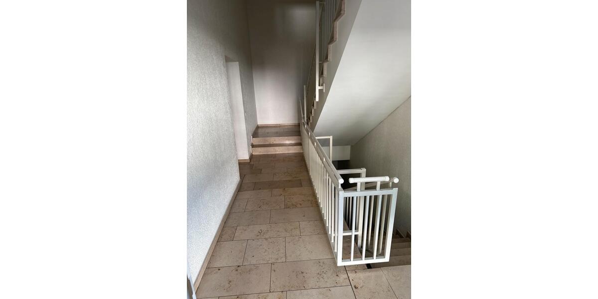 Etagenwohnung Solingen Aufderhöhe - 2 Zimmer, 72 m&sup2;, 920&euro; | Angebot:26397817