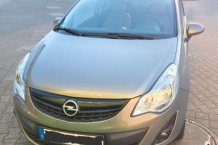 Opel Corsa 178.000 km 3.000 € Solingen 42653