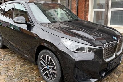 BMW iX1 38.900 km 39.500 &euro; Düsseldorf 40589