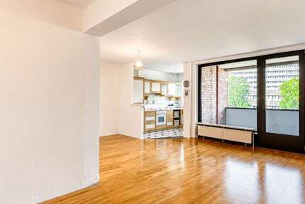 Wohnung Düsseldorf Stadtbezirk 2 - 3 Zimmer, 81 m&sup2;, 390.000&euro; | Angebot:27354051