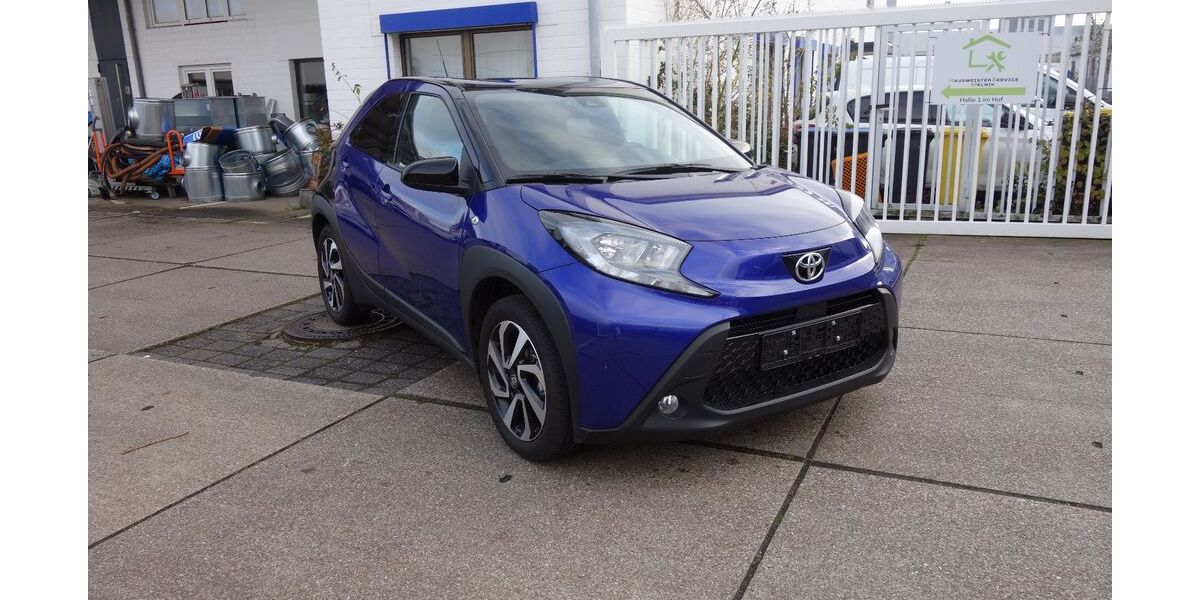 Toyota Aygo (X) 7.600 km 17.838 € Köln 51149