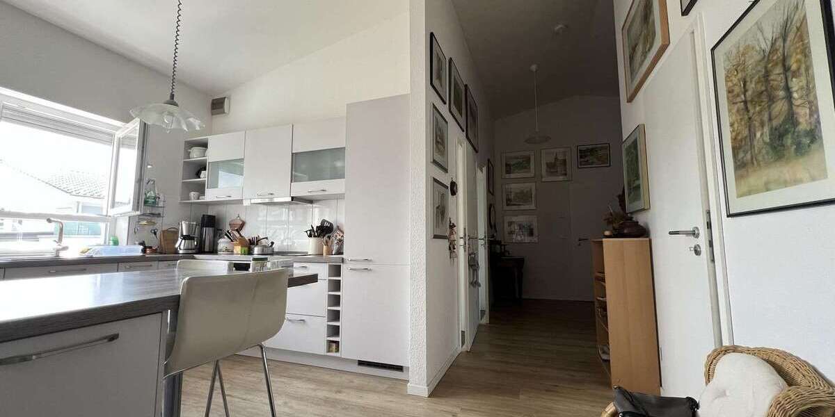 Etagenwohnung Schwelm - 3 Zimmer, 100 m&sup2;, 1.390&euro; | Angebot:27031659