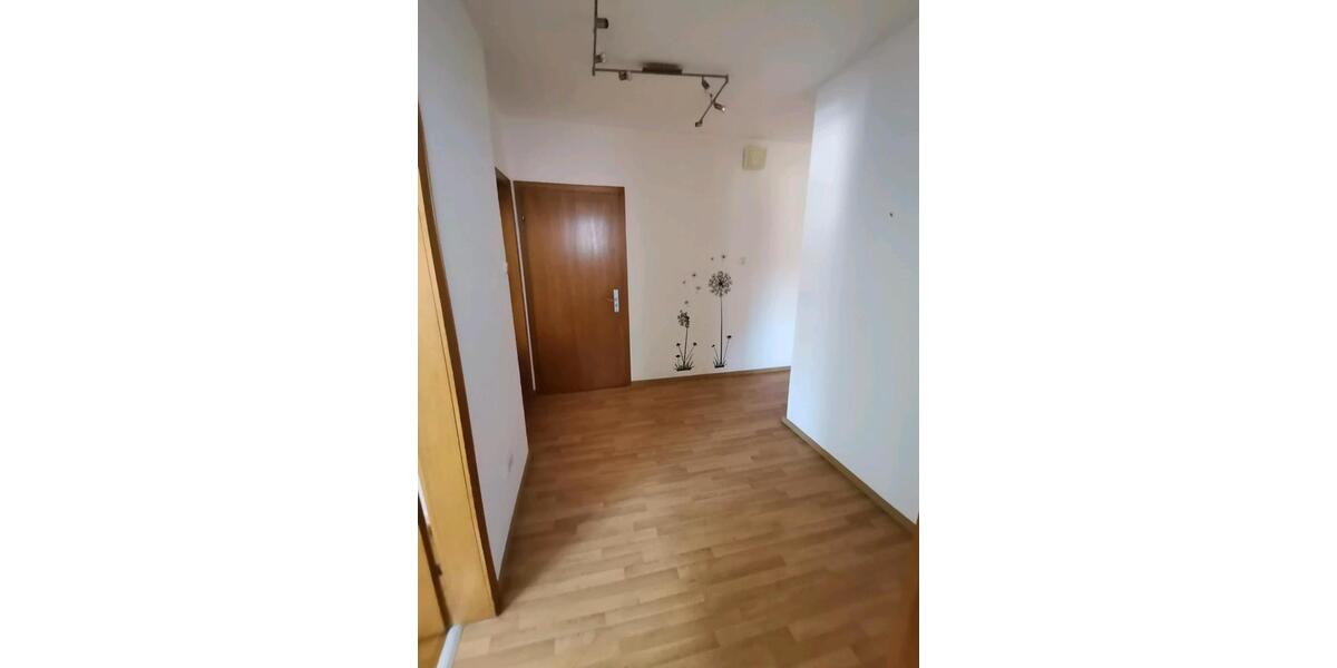 Etagenwohnung Wermelskirchen - 3 Zimmer, 80 m&sup2;, 1.020&euro; | Angebot:27551964
