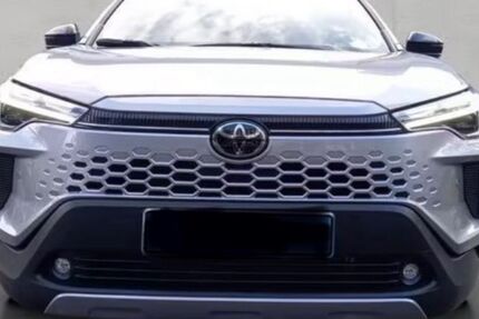 Toyota Corolla Cross 1.800 km 37.900 &euro; Leverkusen 51371