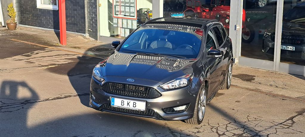 Ford Focus 97.794 km 12.490 &euro; Remscheid 42897