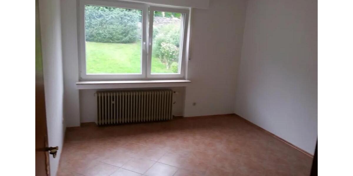 Maisonettenwohnung Solingen - 5 Zimmer, 125 m&sup2;, 1.200&euro; | Angebot:25612802