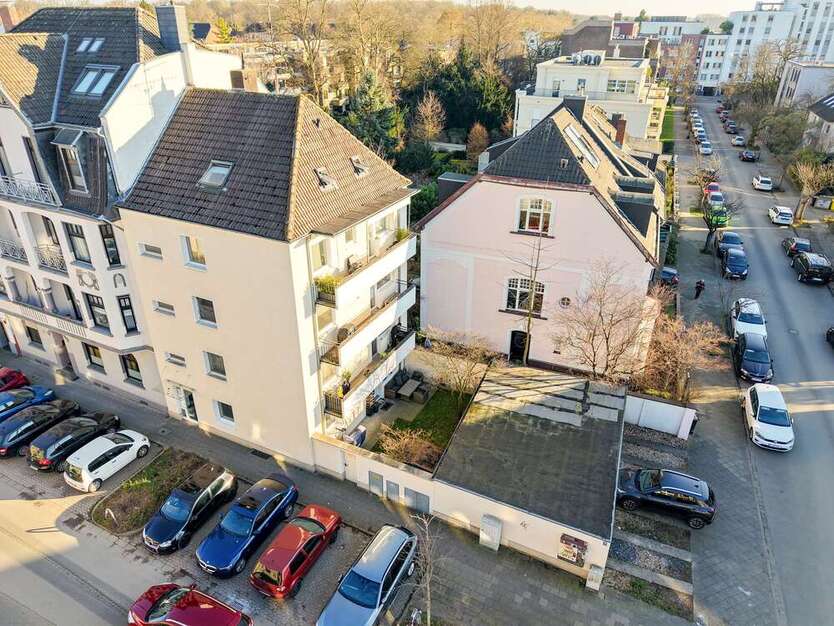 Haus zum Kaufen in Düsseldorf 889.000 € 260.55 m² 16 zimmer