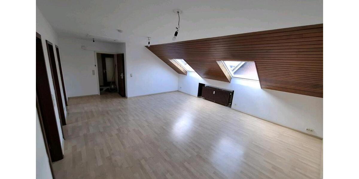 Dachgeschoßwohnung Neuss Holzheim - 2 Zimmer, 65 m&sup2;, 750&euro; | Angebot:24814604