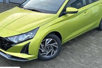 Hyundai i20 8.286 km 21.590 &euro; Hattingen 45525