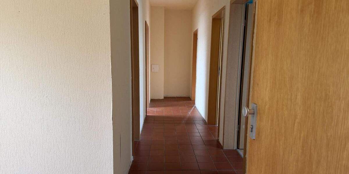Etagenwohnung Burscheid - 4 Zimmer, 80 m&sup2;, 180.000&euro; | Angebot:24450346