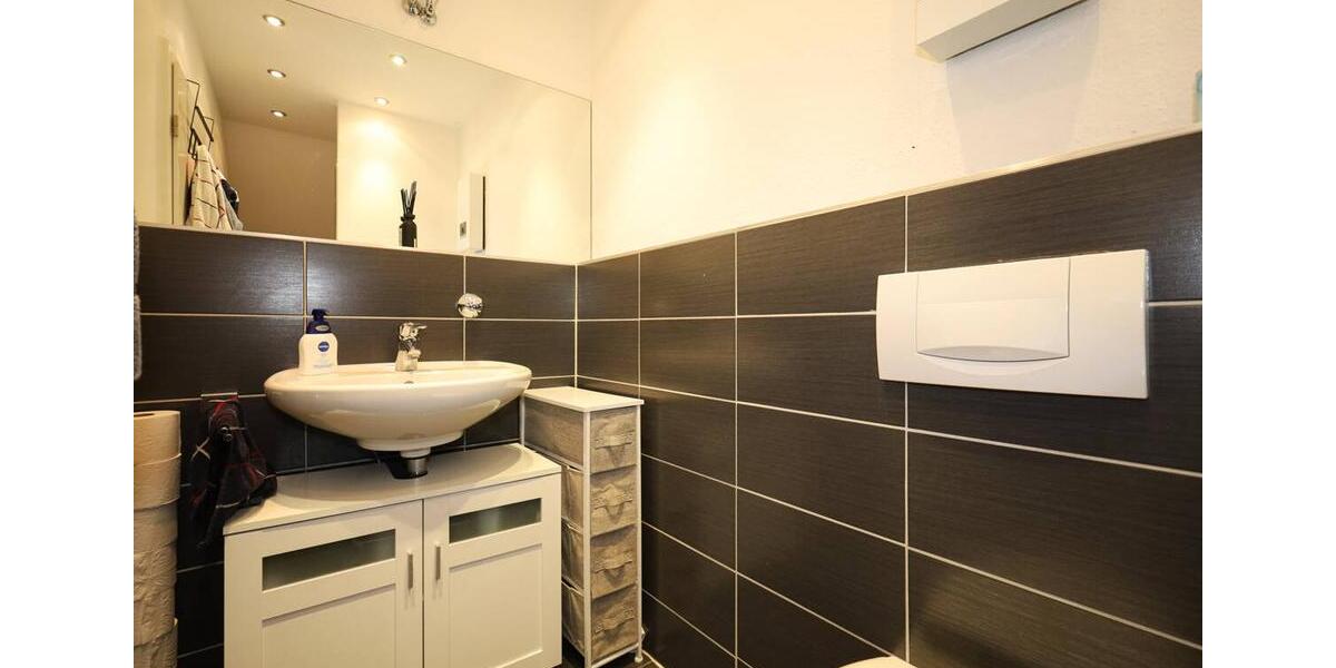 Dachgeschoßwohnung Langenfeld (Rheinland) - 3 Zimmer, 78 m&sup2;, 1.107&euro; | Angebot:26580226