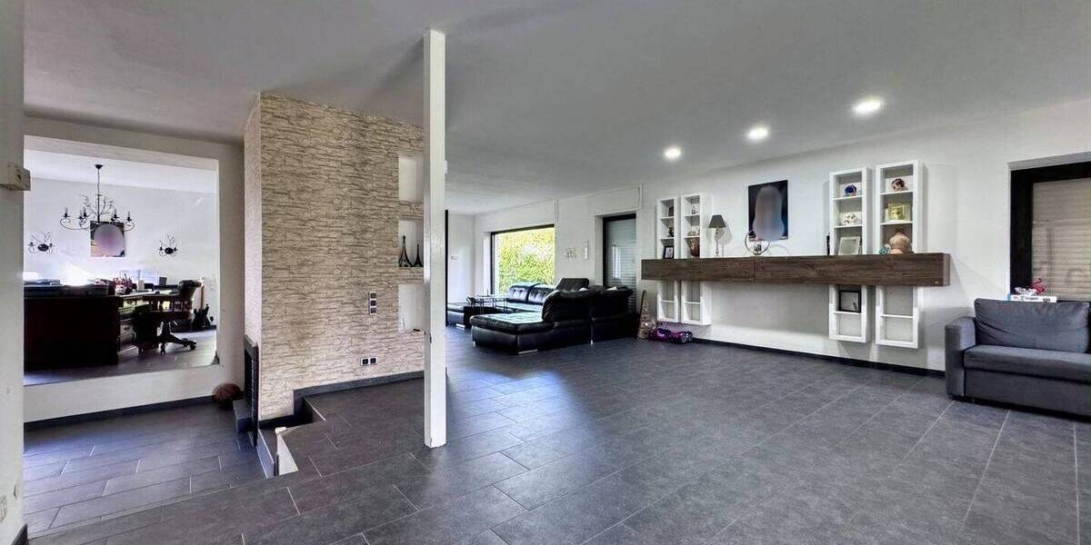 Einfamilienhaus Ratingen Breitscheid - 4 Zimmer, 315 m&sup2;, 1.300.000&euro; | Angebot:26455353