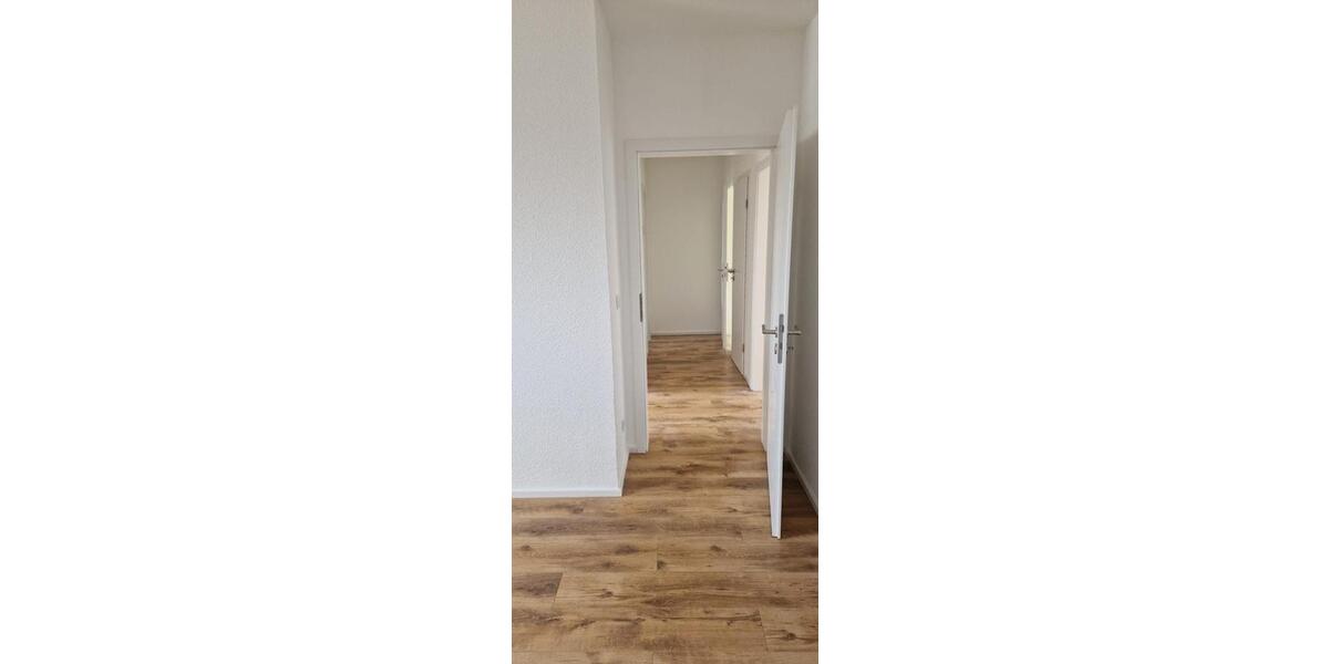 Dachgeschoßwohnung Wuppertal Gemarkung Barmen - 3 Zimmer, 56 m&sup2;, 160.000&euro; | Angebot:24617104