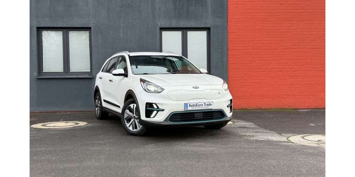 Kia Niro 207.878 km 15.990 € Neuss 41472
