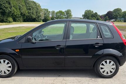 Ford Fiesta 214.000 km 1.349 &euro; Dormagen 41539