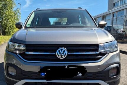 VW T-Cross 77.000 km 16.000 &euro; Köln 51109