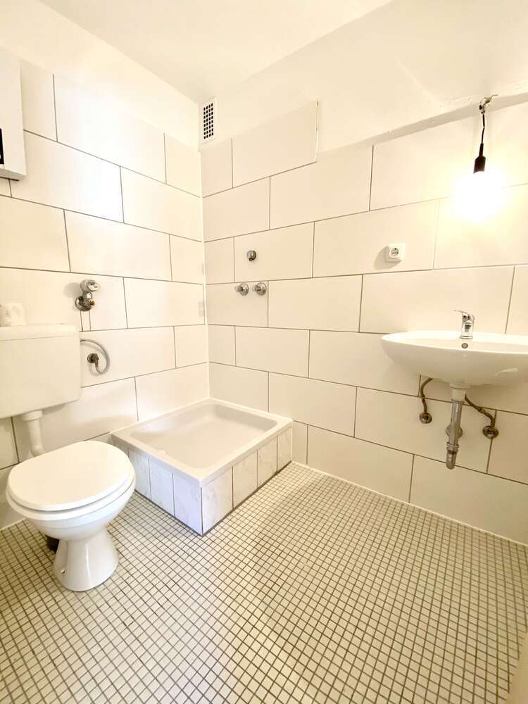 Wohnung zum Mieten in Essen 305 € 32 m²