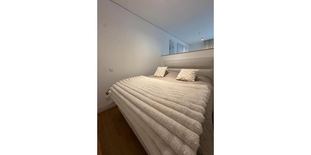 Etagenwohnung Düsseldorf Flingern Süd - 2 Zimmer, 40 m&sup2;, 1.800&euro; | Angebot:24745901