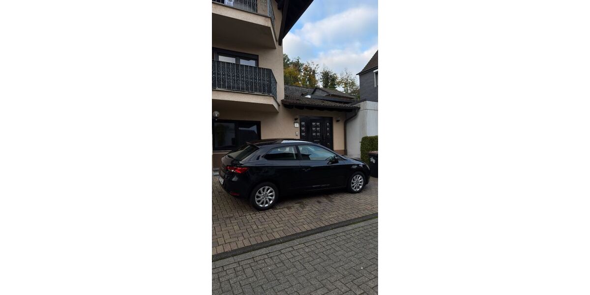 Seat Leon 216.000 km 5.900 € Hückeswagen 42499