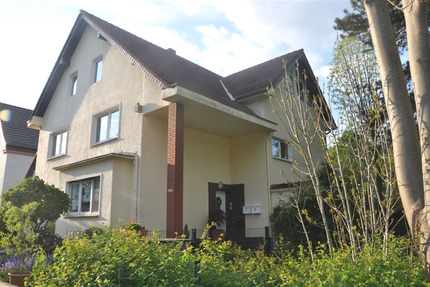 Haus zum Kaufen in Düsseldorf 1.350.000 € 301 m²