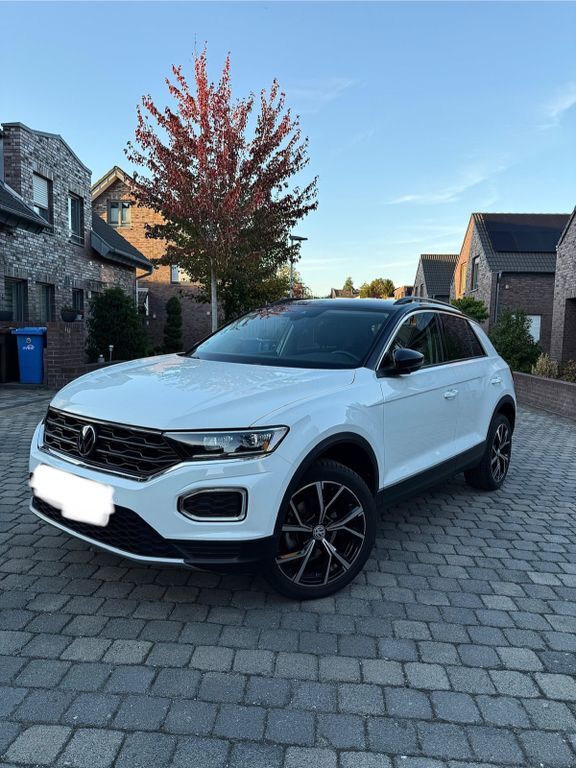 VW T-Roc 28.800 km 19.950 € Leverkusen 51377