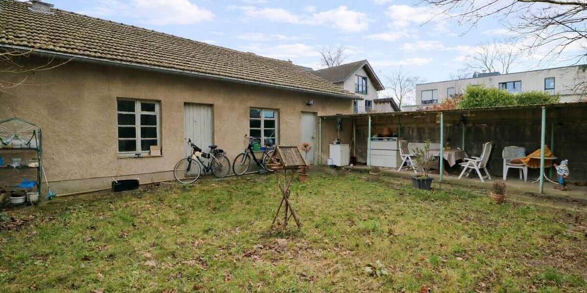 Mehrfamilienhaus, Wohnhaus Dormagen Dormagen-Mitte - 7 Zimmer, 147 m&sup2;, 330.000&euro; | Angebot:25689676