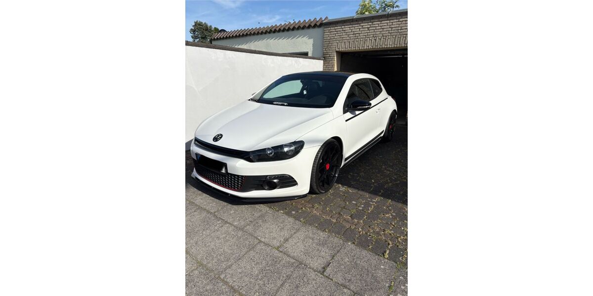 VW Scirocco 102.000 km 10.000 &euro; Köln 50769