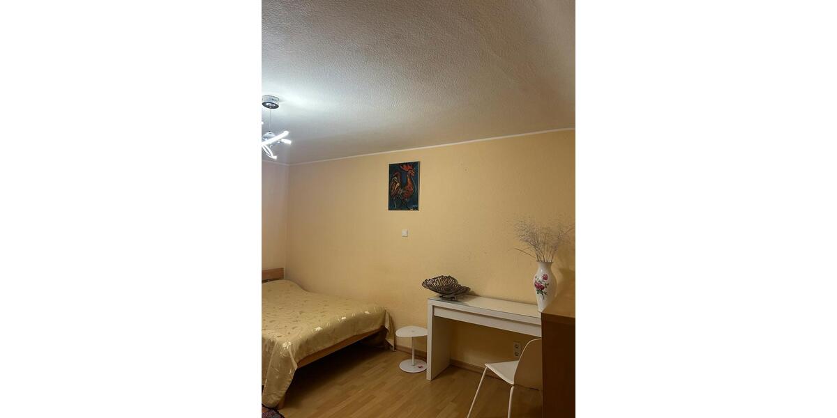 Dachgeschoßwohnung Neuss Augustinusviertel - 1 Zimmer, 50 m&sup2;, 750&euro; | Angebot:24836698