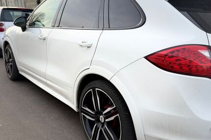 Porsche Cayenne 274.000 km 16.999 &euro; Neuss 41464