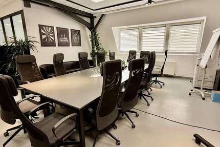 Büro in Düsseldorf 1.950 € 134 m²