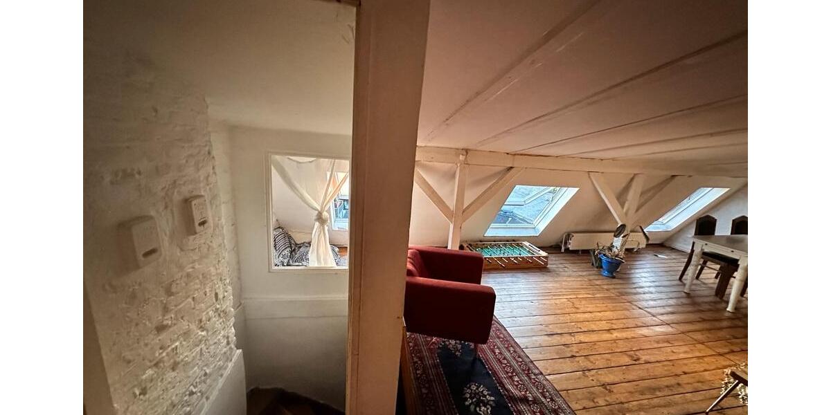 Etagenwohnung Köln Innenstadt - 1 Zimmer, 50 m&sup2;, 100&euro; | Angebot:26670867