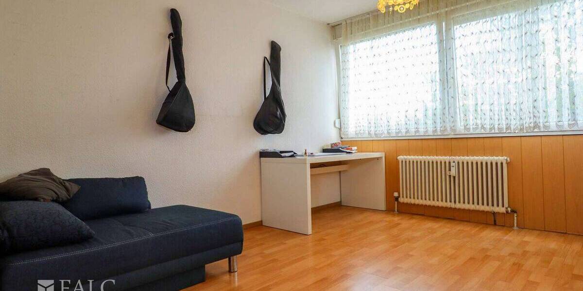 Etagenwohnung Dormagen Hackenbroich - 3 Zimmer, 77 m&sup2;, 160.000&euro; | Angebot:26308835