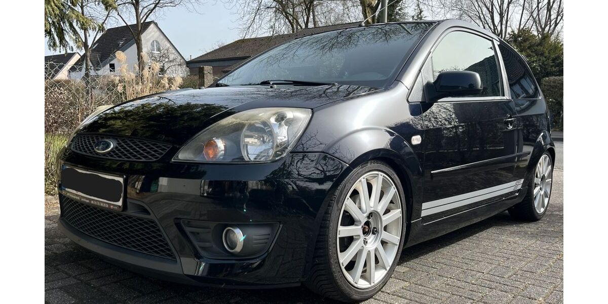 Ford Fiesta 131.126 km 6.000 &euro; Leichlingen 42799