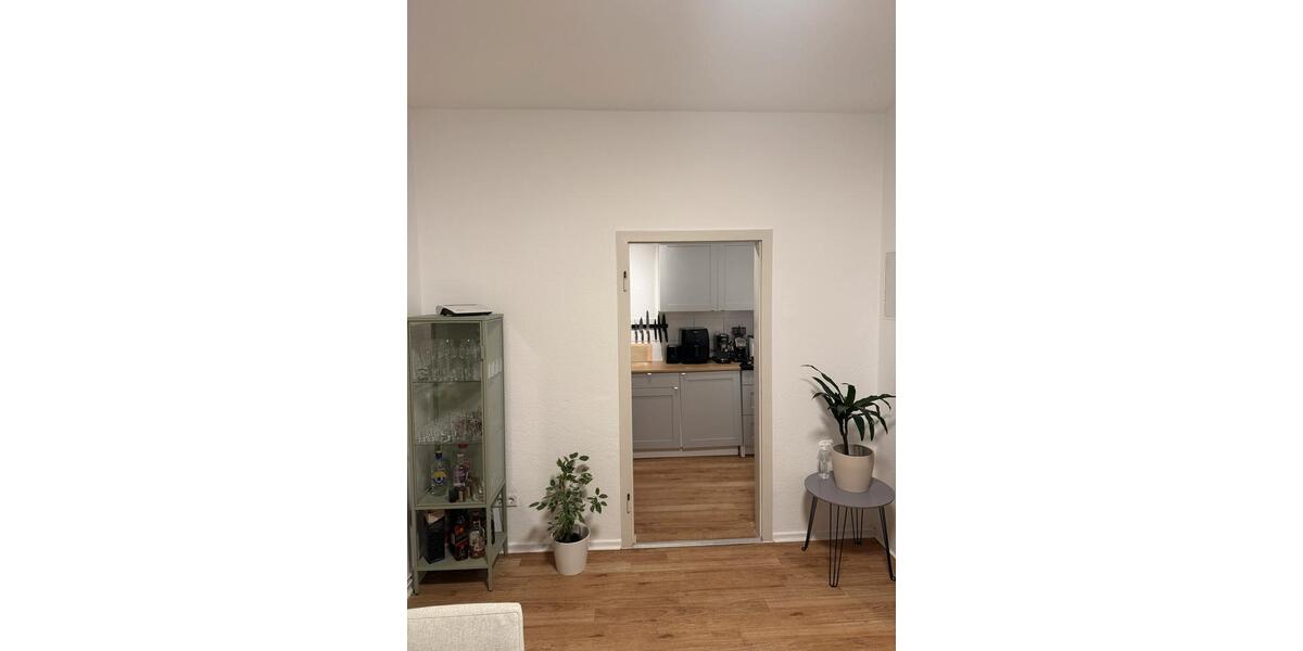 Etagenwohnung Düsseldorf Oberbilk - 3 Zimmer, 67 m&sup2;, 580&euro; | Angebot:24616426
