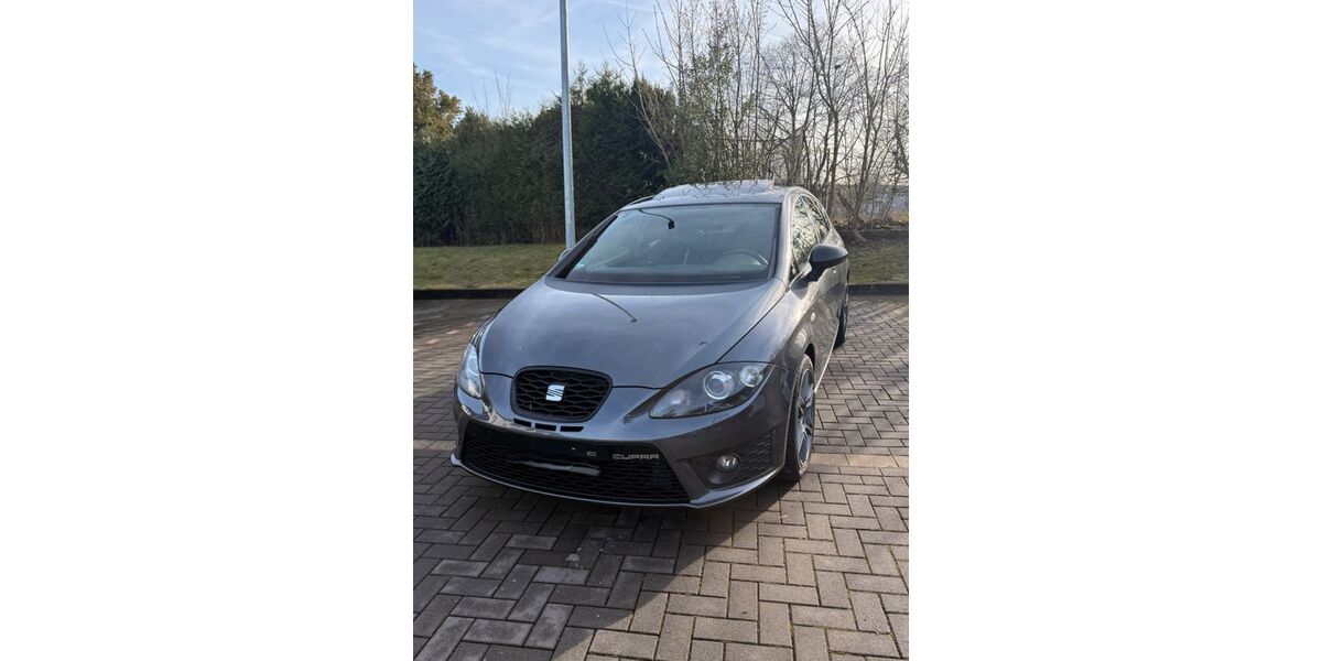 Seat Leon 240.000 km 5.300 &euro; Wipperfürth 51688