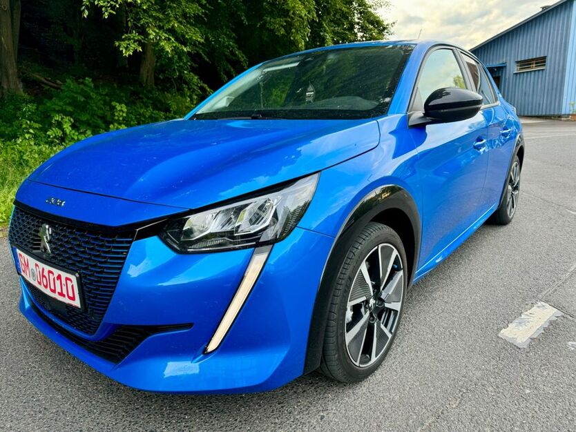 Peugeot 208 17.000 km 14.999 € Engelskirchen 51766