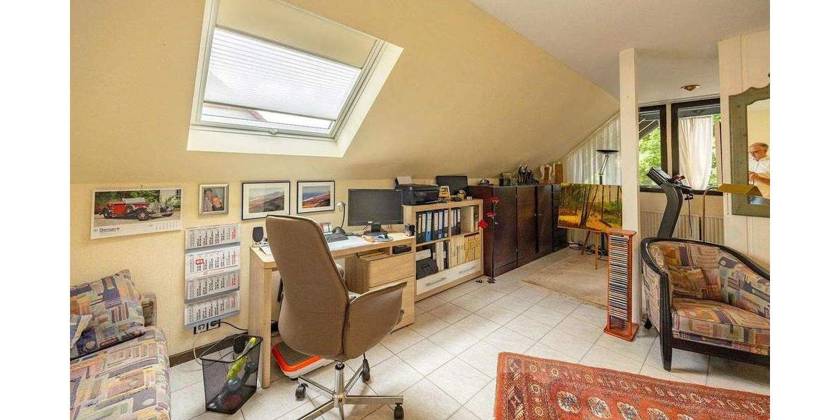 Mehrfamilienhaus, Wohnhaus Halver - 7 Zimmer, 238 m&sup2;, 559.000&euro; | Angebot:24436134