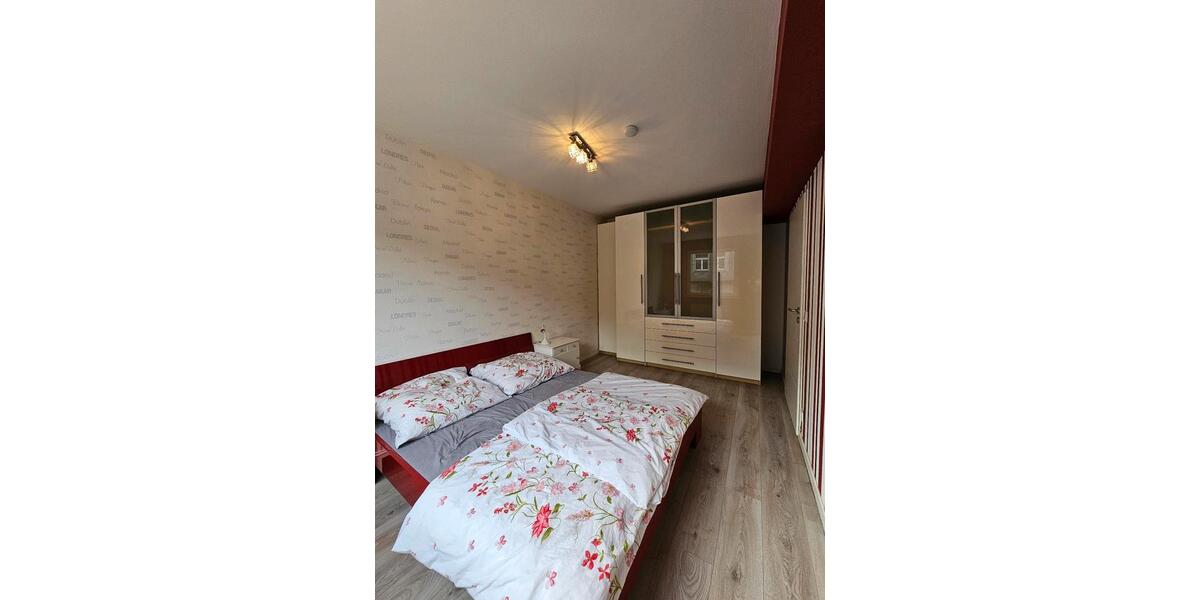 Etagenwohnung Düsseldorf Oberbilk - 2 Zimmer, 57 m&sup2;, 1.030&euro; | Angebot:24535519