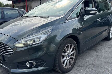 Ford S-Max 208.000 km 7.900 € essen 45359