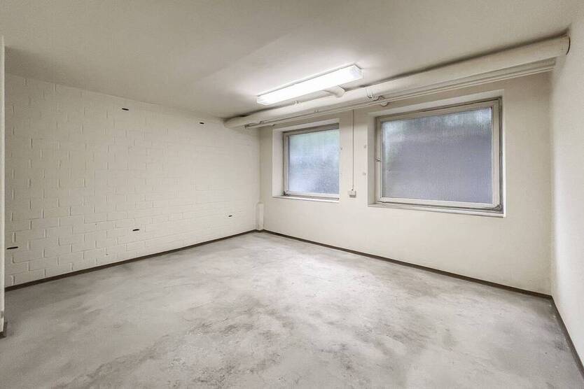 4,5 Zimmer - Balkon - Tiefgarage - freigezogen