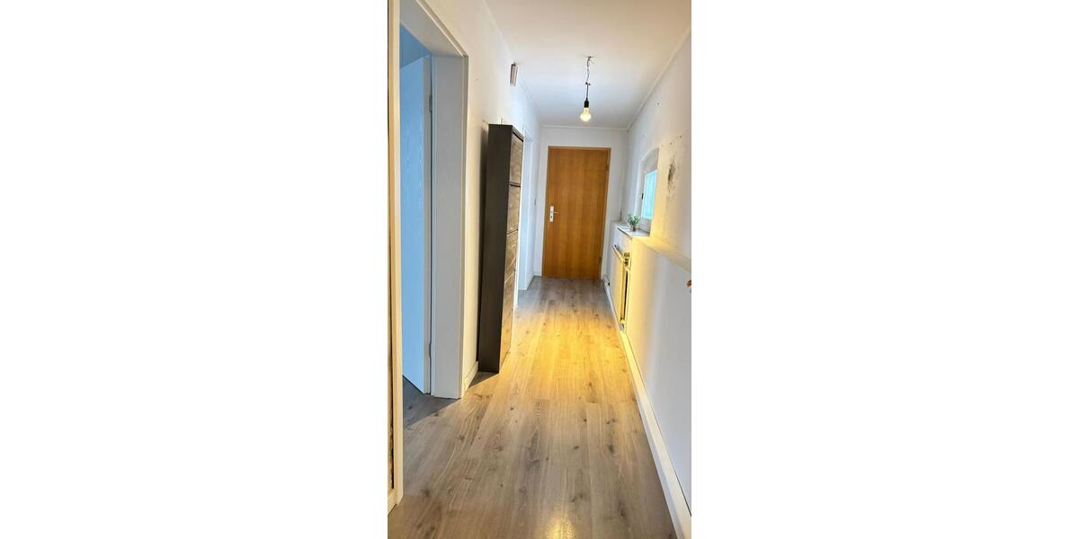 Etagenwohnung Solingen Aufderhöhe - 3 Zimmer, 65 m&sup2;, 1.050&euro; | Angebot:24609010